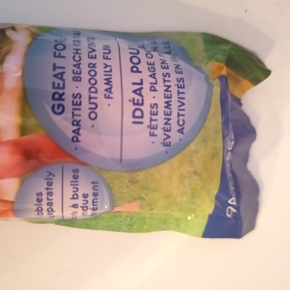 Huge oversized bubble blower and special concentrated Giant bubble fluid. - Picture 3 of 5